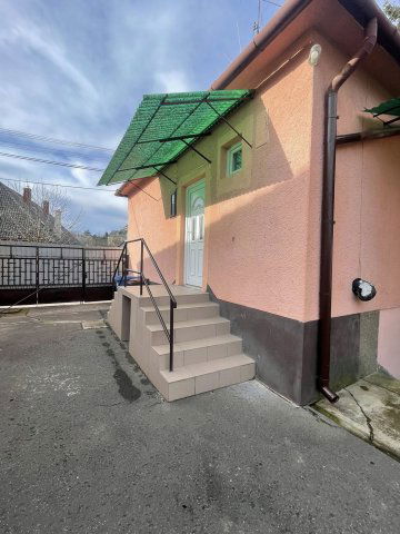 Eladó családi ház, Pécsett, Árpád utcában 59.5 M Ft, 3 szobás