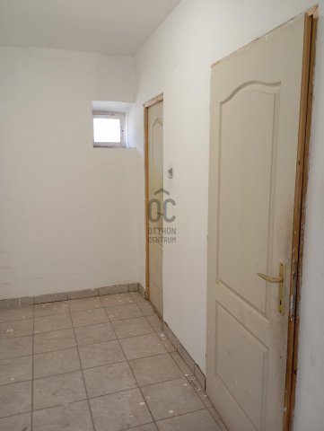 Eladó családi ház, Kajdacson 15 M Ft, 4 szobás