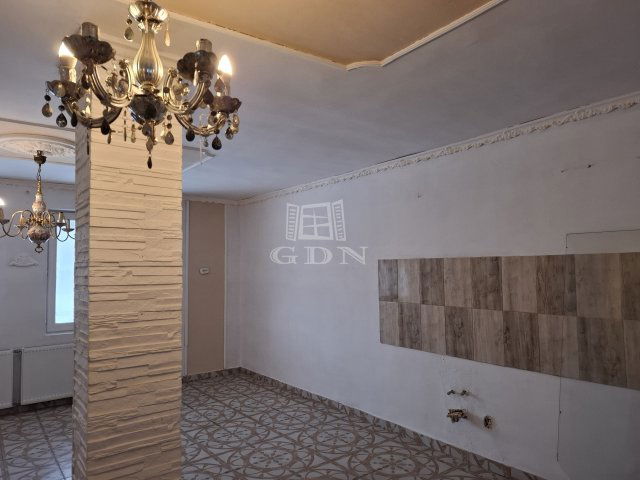 Eladó családi ház, Szikszón 25.5 M Ft, 5 szobás