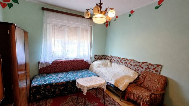 Eladó családi ház, Salgótarjánban 9.99 M Ft, 2 szobás