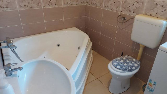 Eladó családi ház, Békéscsabán 28.1 M Ft, 3 szobás