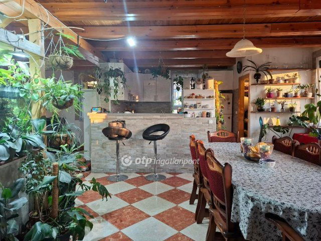 Eladó ikerház, Szigetszentmiklóson 96.9 M Ft, 4+2 szobás