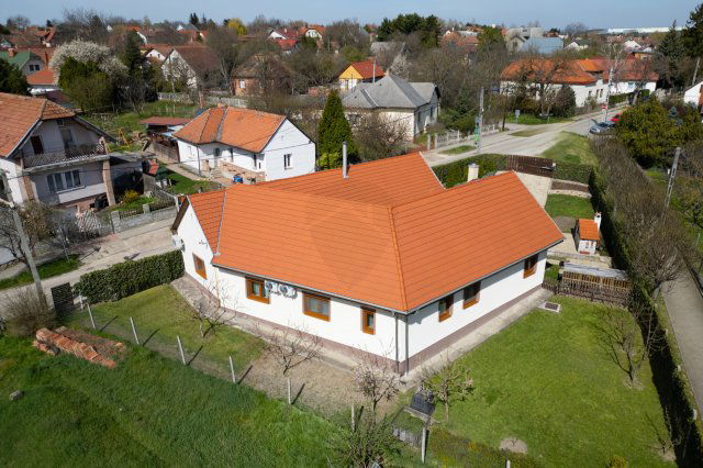 Eladó családi ház, Biatorbágyon 189 M Ft, 5 szobás