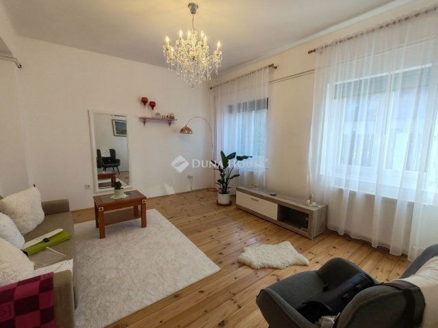 Eladó családi ház, Budapesten, XIII. kerületben 185 M Ft