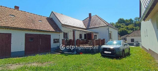 Eladó családi ház, Bakonybélben 78.9 M Ft, 3 szobás