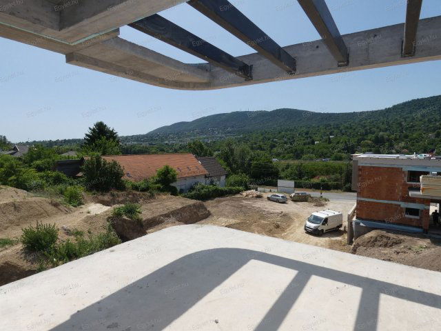 Eladó ikerház, Budapesten, III. kerületben 219 M Ft, 5 szobás