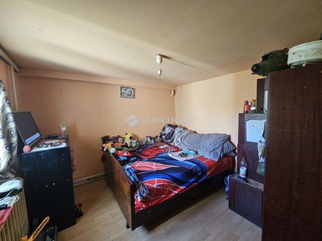 Eladó családi ház, Bajóton 25 M Ft, 2 szobás