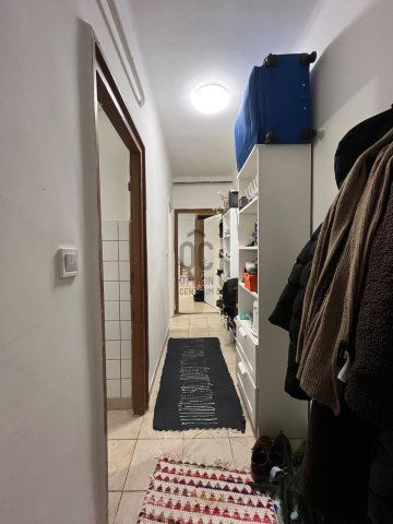 Eladó téglalakás, Komlón 17.5 M Ft, 1 szobás