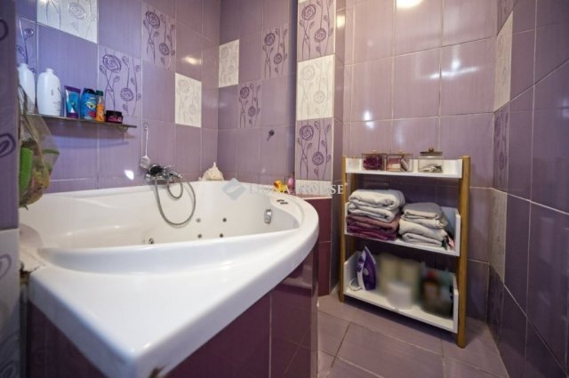 Eladó téglalakás, Budapesten, IV. kerületben 65.6 M Ft, 1 szobás