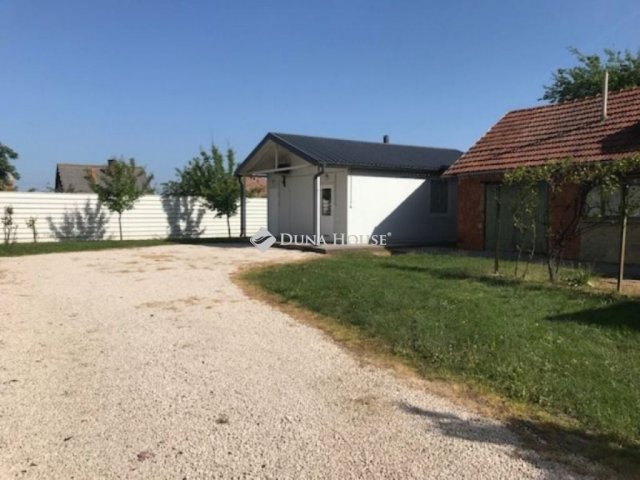 Eladó családi ház, Csongrádon 45.9 M Ft, 3 szobás