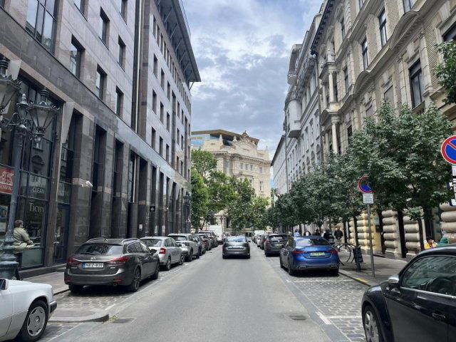 Eladó téglalakás, Budapesten, V. kerületben 209.99 M Ft