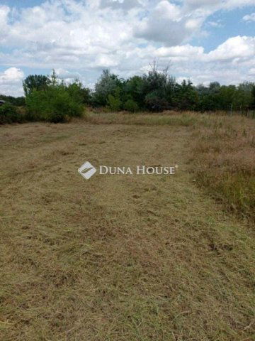 Eladó telek, Szabadbattyánban 5.5 M Ft / költözzbe.hu