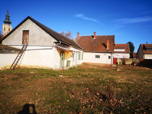 Eladó telek, Gyulán, Baross utcában 38 M Ft