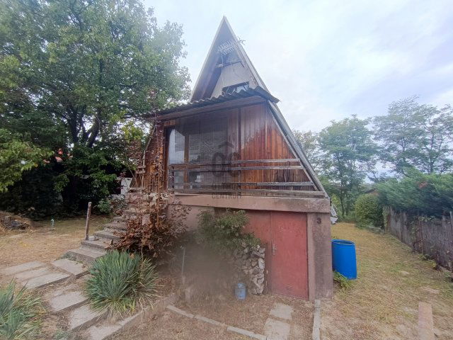 Eladó családi ház, Veresegyházon 56 M Ft, 3 szobás