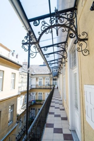 Eladó téglalakás, Budapesten, II. kerületben 90 M Ft, 2 szobás