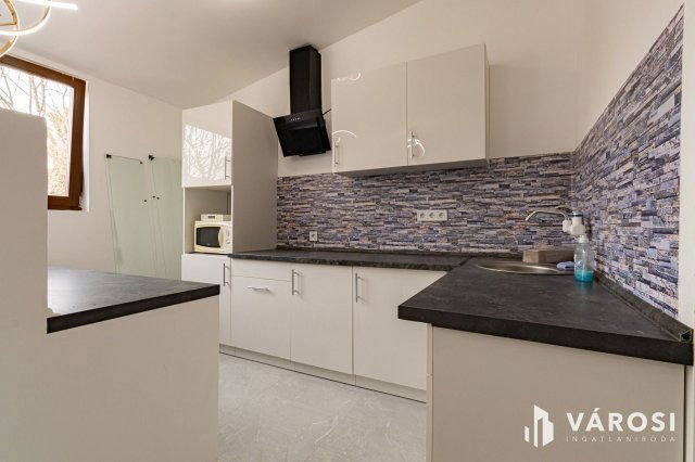 Eladó téglalakás, Pomázon 49.9 M Ft, 1+1 szobás