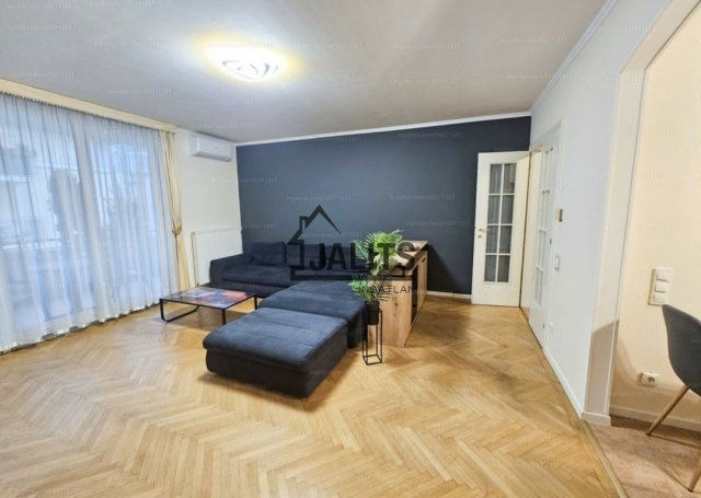 Kiadó téglalakás, albérlet, I. kerületben, Zsolt utcában