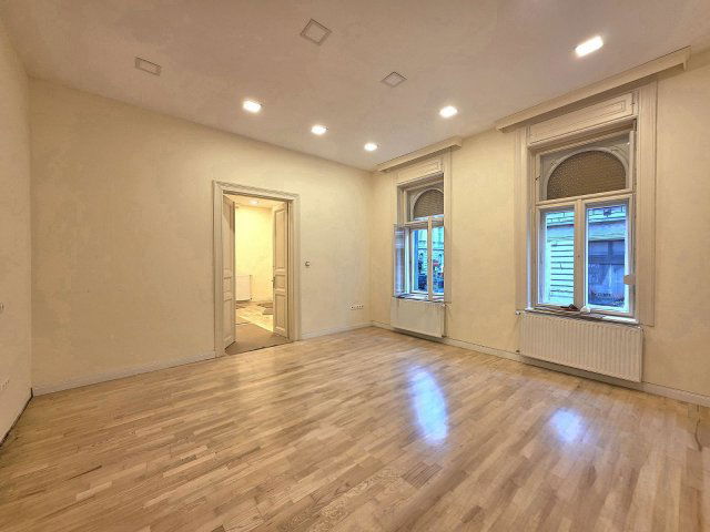 Eladó téglalakás, Budapesten, VII. kerületben, Hernád utcában