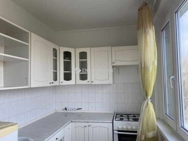 Eladó panellakás, Szegeden 58 M Ft, 3 szobás