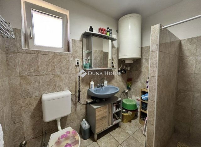 Eladó családi ház, Iregszemcsén 28 M Ft, 4 szobás