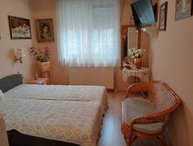 Eladó családi ház, Nagykanizsán 250 M Ft, 15 szobás