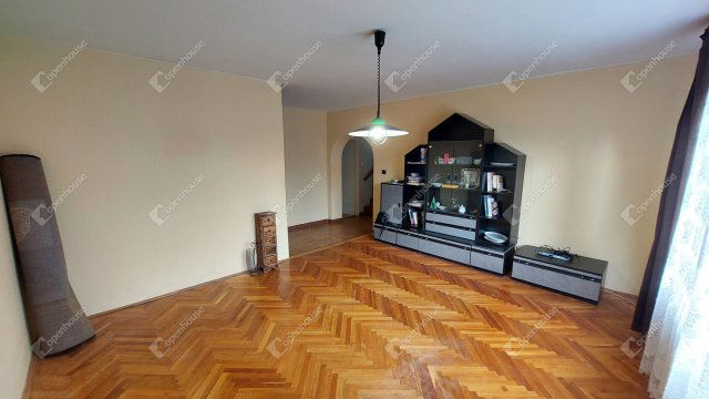 Eladó családi ház, Vértesszőlősön 85 M Ft, 5 szobás