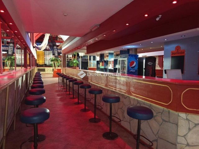 Eladó ipari ingatlan, Komlón 95 M Ft / költözzbe.hu