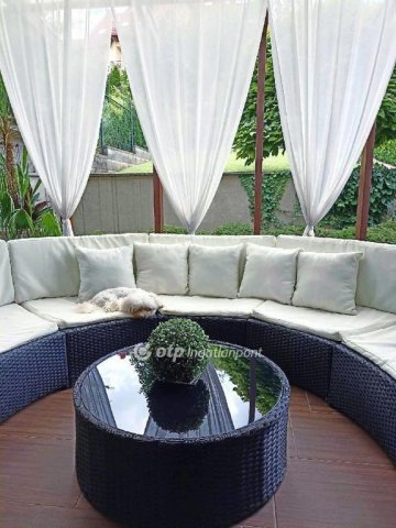 Eladó családi ház, Egerben 185 M Ft, 4 szobás