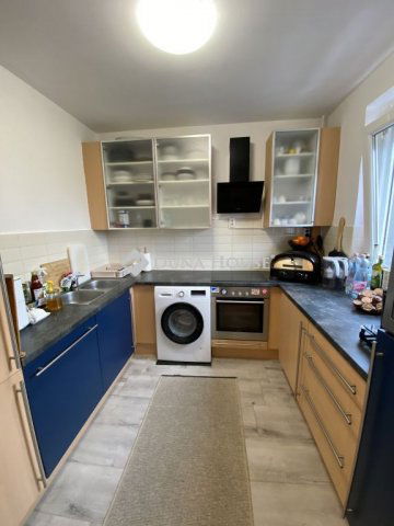 Eladó panellakás, Pécsett, Siklósi úton 48.7 M Ft, 2 szobás