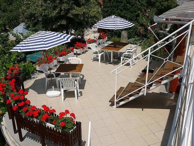 Eladó hotel, Gyenesdiáson 538.5 M Ft, 12 szobás