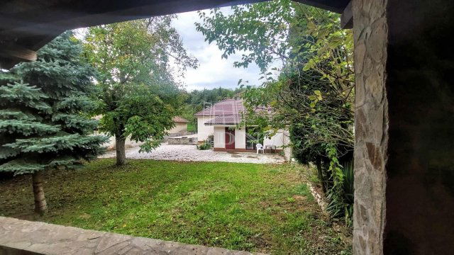 Eladó családi ház, Hévízen 105 M Ft, 7 szobás