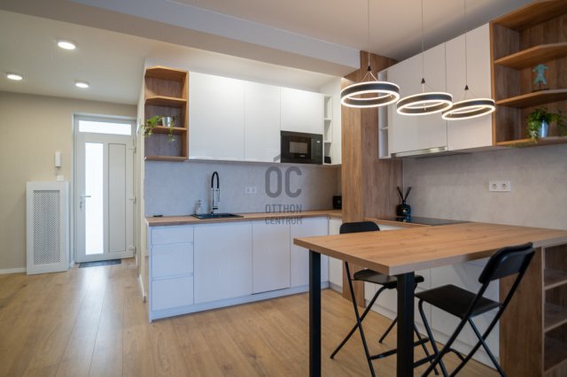 Eladó téglalakás, Budapesten, XII. kerületben 115 M Ft, 2 szobás