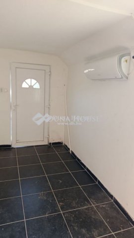 Eladó családi ház, Debrecenben 26 M Ft, 1 szobás