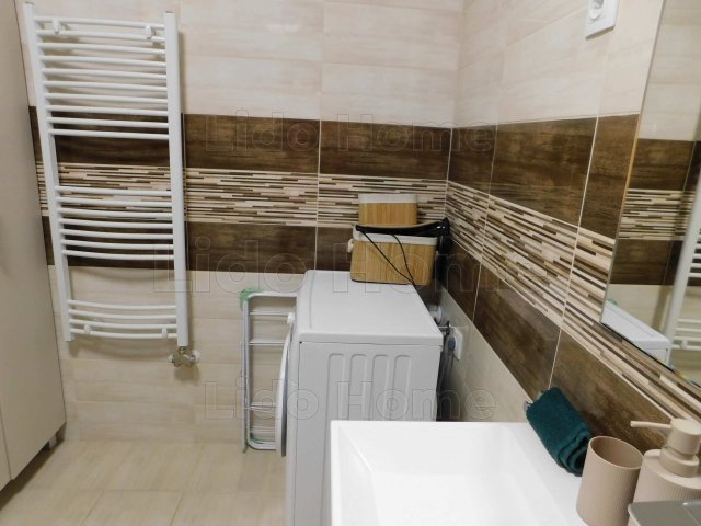 Eladó téglalakás, Siófokon 74.9 M Ft, 2 szobás