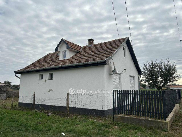 Eladó családi ház, Létavértesen 23 M Ft, 2+3 szobás