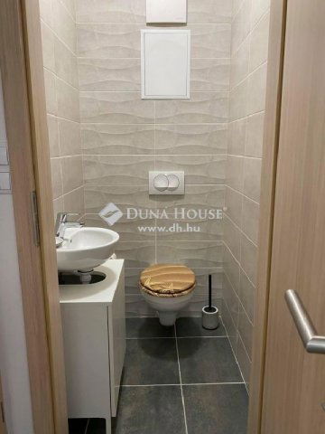 Eladó téglalakás, Fonyódon 102.5 M Ft, 2 szobás