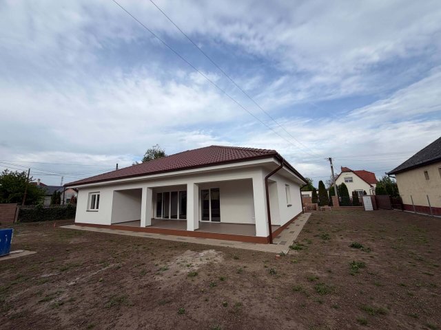 Eladó családi ház, Nyírtelken 109 M Ft, 3+1 szobás