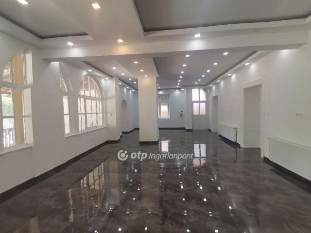 Eladó családi ház, Békéscsabán 79.9 M Ft, 3 szobás