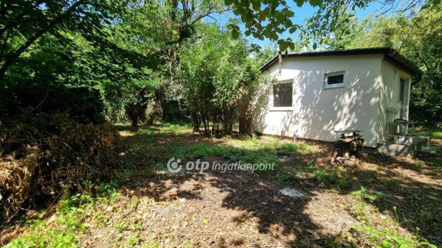 Eladó nyaraló, Ráckevén 17 M Ft, 1 szobás