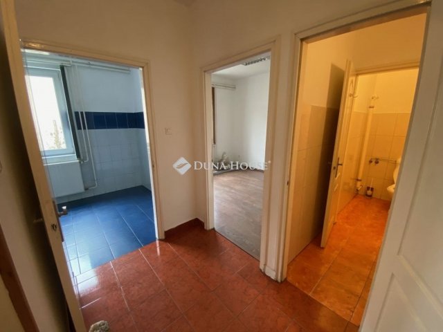 Eladó ipari ingatlan, Kistarcsán 275 M Ft / költözzbe.hu