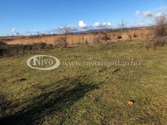 Eladó telek, Pétfürdőn 8.9 M Ft / költözzbe.hu