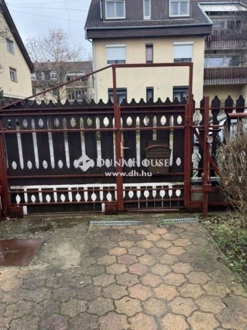 Eladó családi ház, Budapesten, XVIII. kerületben 120 M Ft