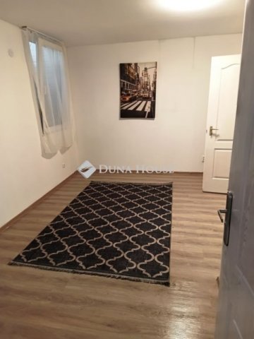 Eladó téglalakás, Budapesten, VII. kerületben 24.5 M Ft