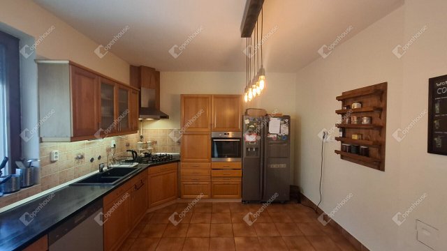 Eladó családi ház, Bocskaikerten 139 M Ft, 5 szobás