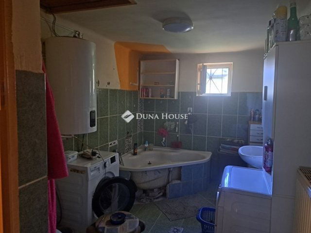 Eladó családi ház, Gyömrőn 61.99 M Ft, 3 szobás