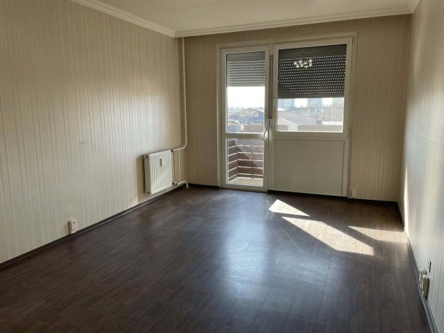 Eladó téglalakás, Nyíregyházán 52.4 M Ft, 1+2 szobás