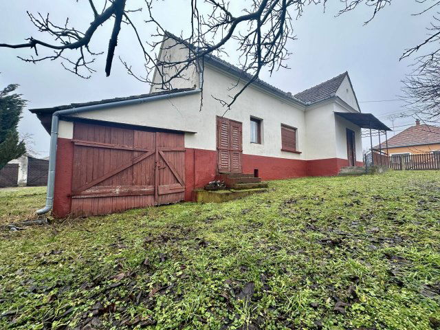 Eladó családi ház, Tapsonyon 23.9 M Ft, 3 szobás