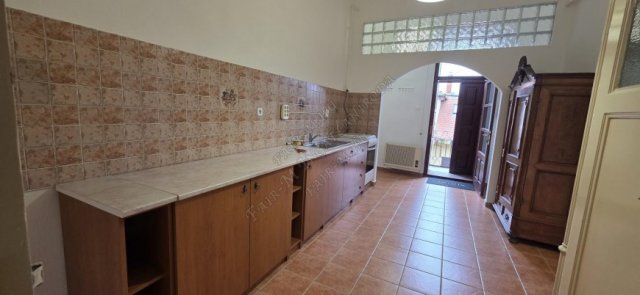 Kiadó téglalakás, albérlet, Hódmezővásárhelyen 150 E Ft / hó