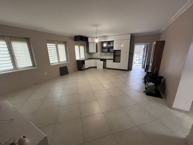 Eladó ikerház, Hajdúsámsonon 87.5 M Ft, 4 szobás