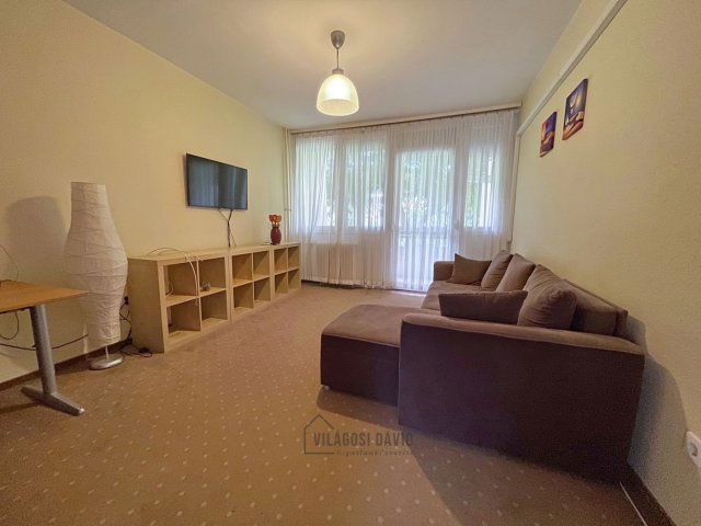 Kiadó panellakás, albérlet, Debrecenben 230 E Ft / hó, 3 szobás